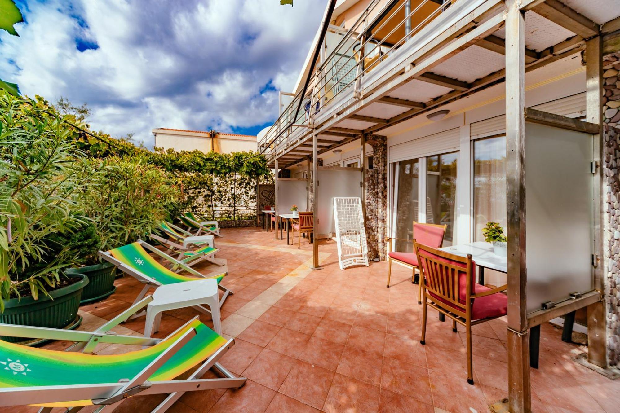 Hotel Savojo Petrovac ภายนอก รูปภาพ
