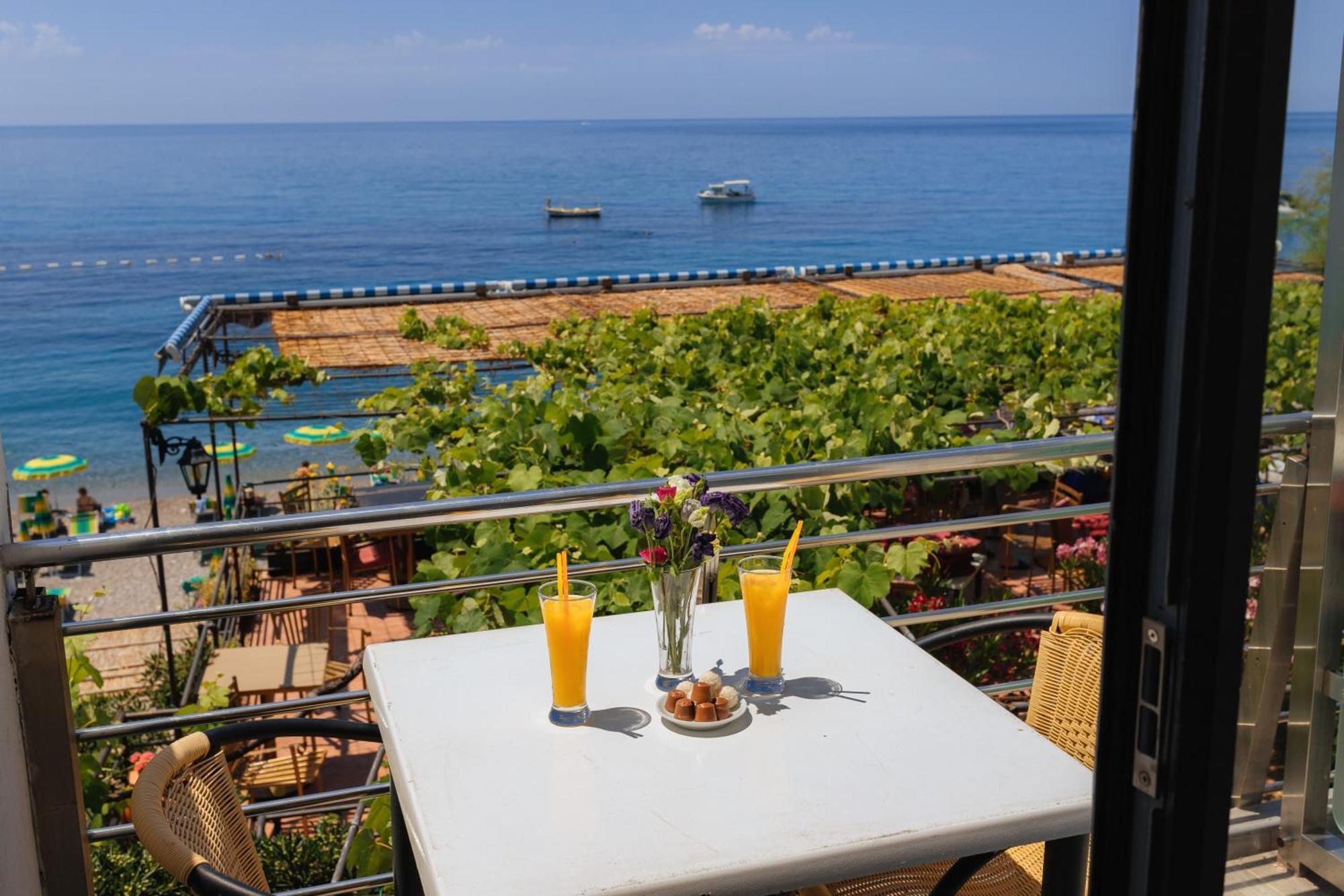 Hotel Savojo Petrovac ภายนอก รูปภาพ