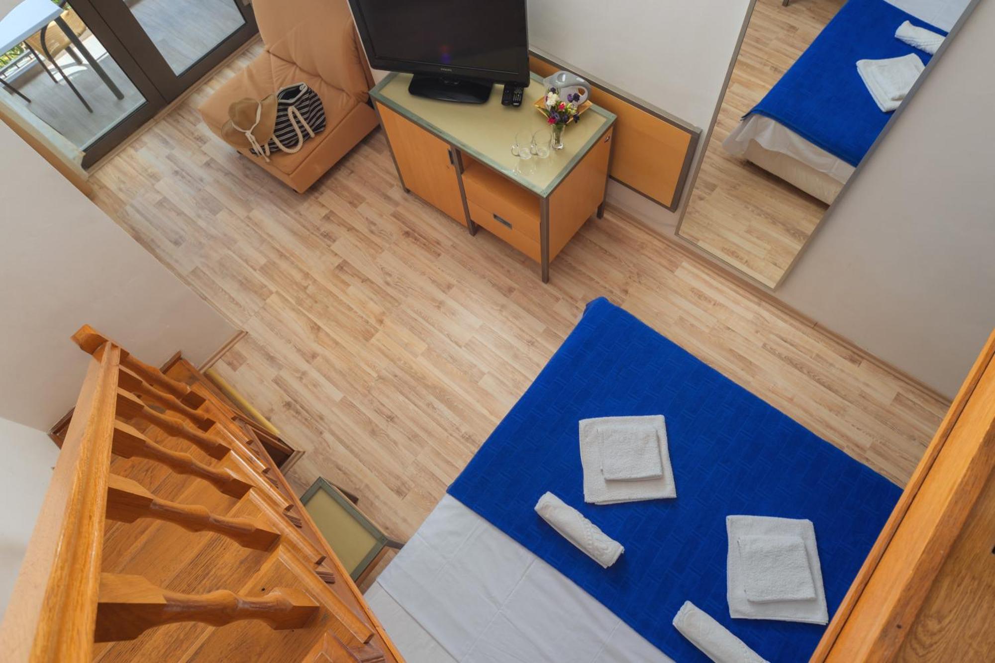 Hotel Savojo Petrovac ภายนอก รูปภาพ
