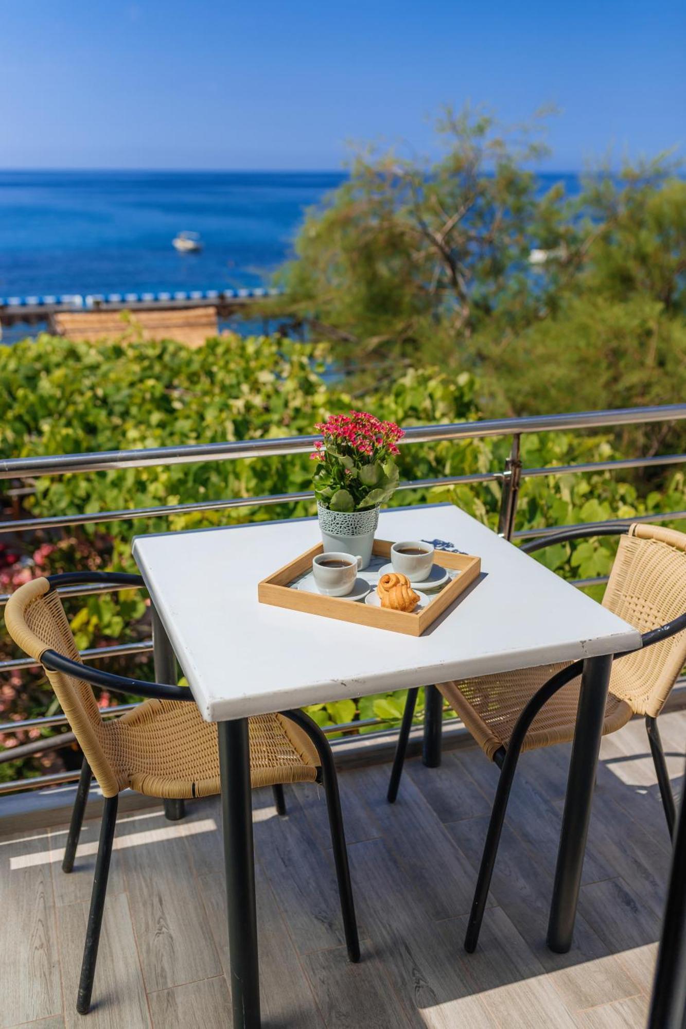 Hotel Savojo Petrovac ภายนอก รูปภาพ
