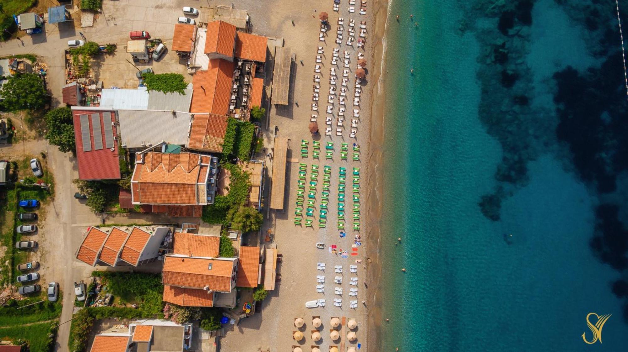 Hotel Savojo Petrovac ภายนอก รูปภาพ